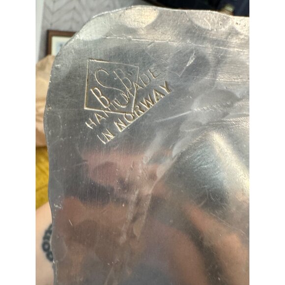 Silver tone BSb Handmade Norway Cromwell Aluminium Decorative Baskets Set of 2 - Picture 4 of 8